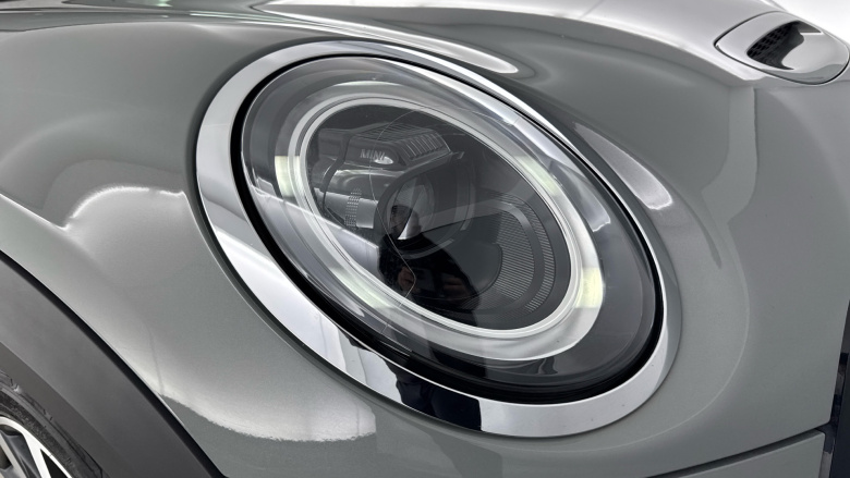 MINI Hatchback 135kW Cooper S Level 3 33kWh 3dr Auto Electric Hatchback